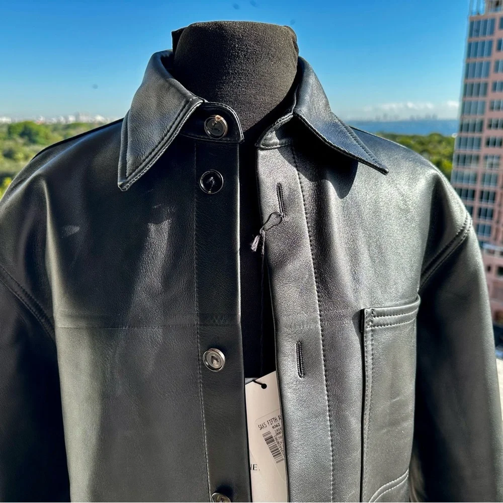 Bottega Veneta Lambskin Leather Shirt
Jacket Black IT 38 | US 6 Quiet Luxury NWT - Picture 6 of 16